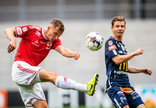Kalmars Piotr Johansson och Degerfors Johan Bertilsson