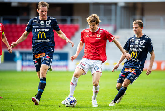 Kalmars Oliver Berg och Degerfors Adam Carlén samt Johan