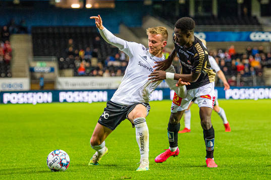 Erlend Dahl Reitan of Rosenborg and Eric Bugale Kitolano of
