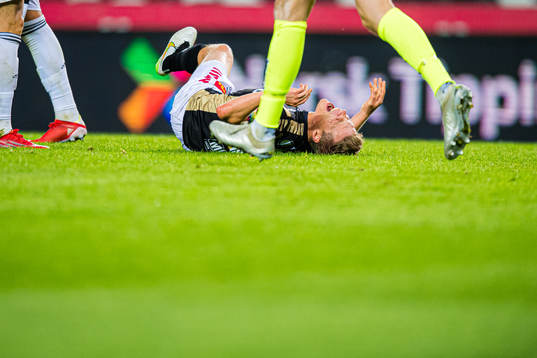 Ruben Yttergård Jenssen of Tromsø in pain