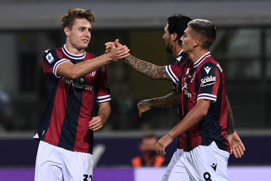 Mattias Svanberg of Bologna celebrates