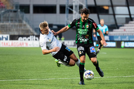 Varbergs Oliver Stanisic och Örebros Dennis Collander