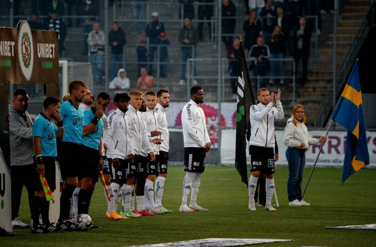 Örebros Nasiru Moro vid line up