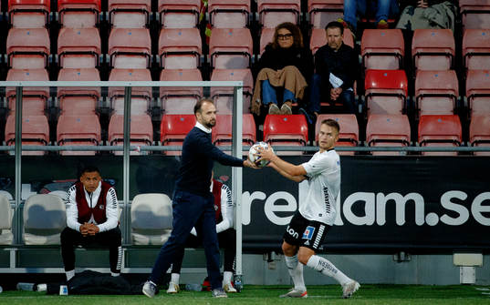 Örebros tränare Vitor Gazimba