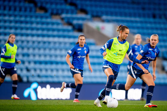 Caroline Graham Hansen and Frida Leonhardsen Maanum of the