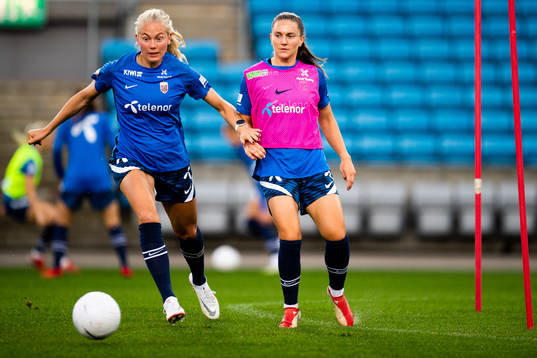 Guro Bergsvand and Vilde Bøe Risa of the Norwegian women's