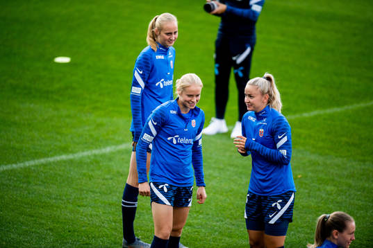Emilie Bragstad, Julie Blakstad and Anna Langås Jøsendal