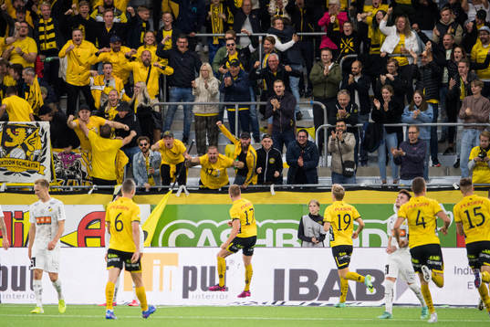 Elfsborgs Per Frick jublar