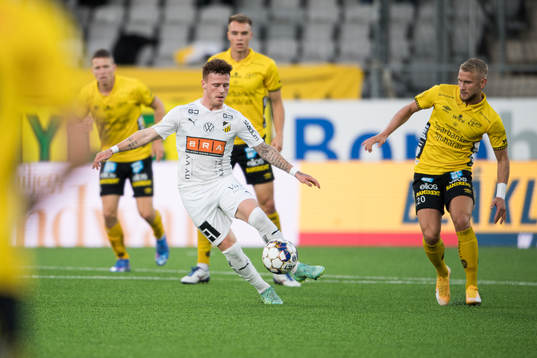 Häckens Tobias Heintz och Elfsborgs Simon Strand