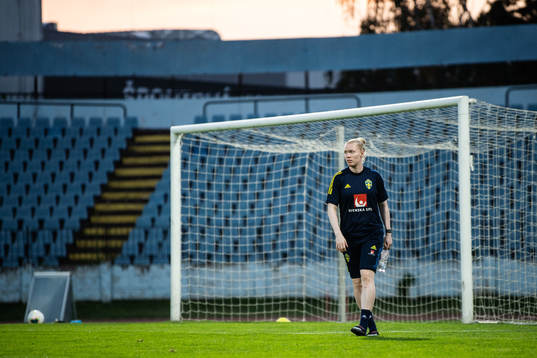 goalkeeper Hedvig Lindahl of the Swedish women's national