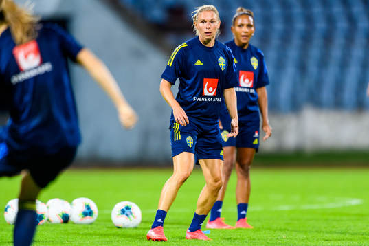 Jonna Andersson and Madelen Janogy of the Swedish women's