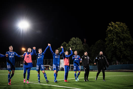 Sundsvalls spelare jublar