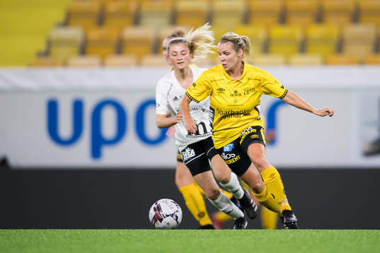 Bläddra bland fler bilder av Fotboll, Dam, Division 3 västra, Elfsborg - Skoftebyn