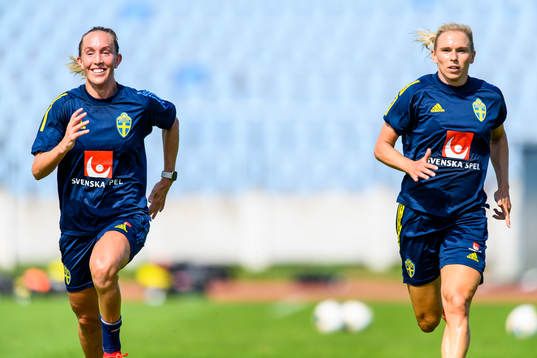 Julia Roddar and Jonna Andersson of the Swedish women's