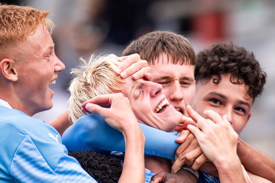Bläddra bland fler bilder av Football, UEFA Youth League, Malmö FF - Juventus