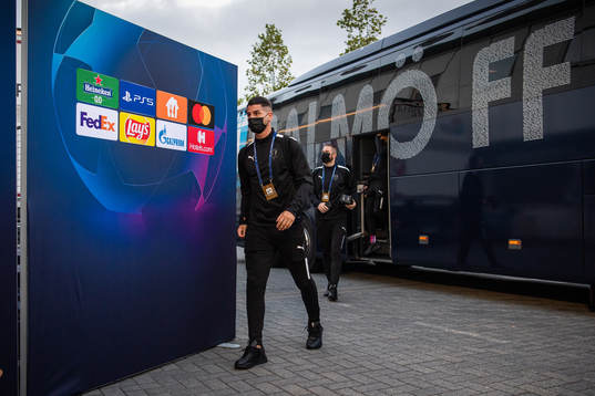 Antonio Colak of Malmö FF arrive at the arena