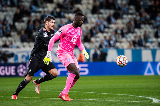 Goalkeeper Ismael Diawara of Malmö FF and Alvaro Morata of