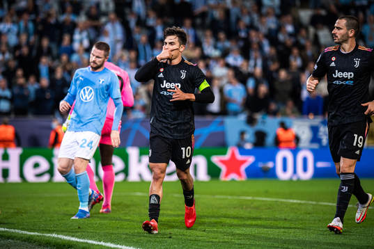 Paulo Dybala of Juventus celebrates the 0-2 goal
