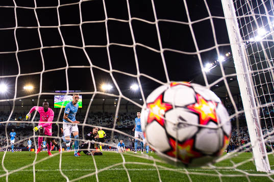 Alvaro Morata of Juventus score the 0-3 goal behind