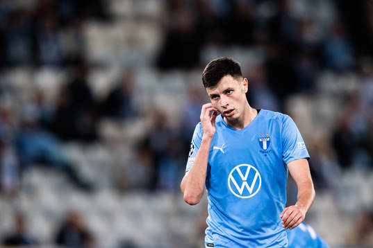 Anel Ahmedhodzic of Malmö FF looks dejected