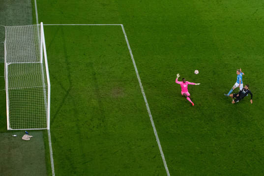 Alvaro Morata of Juventus scores the 0-3 goal against