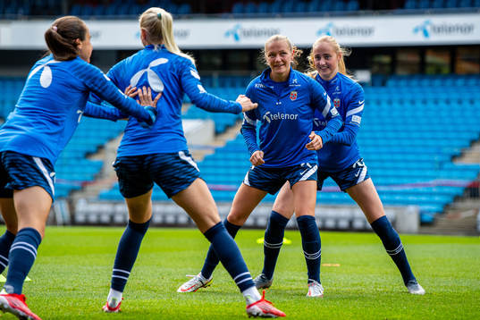 Frida Maanum and Emilie Bragstad of the Norwegian women's