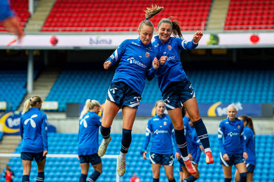 Caroline Graham Hansen and Vilde Bøe Risa of the Norwegian