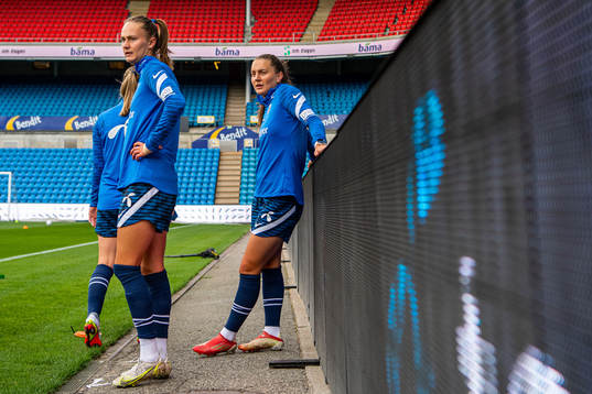 Caroline Graham Hansen and Vilde Bøe Risa of the Norwegian