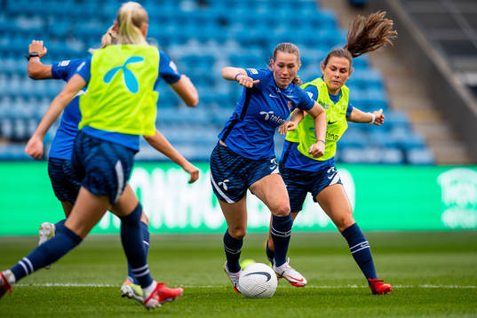 Elisabeth Terland and Emilie Bosshard Haavi of the