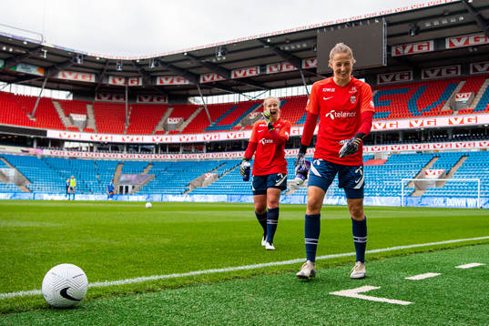 Goalkeepers Aurora Mikalsen and Cecilie Fiskerstrand of the