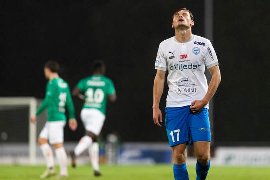 Värnamos Oscar Uddenäs deppar