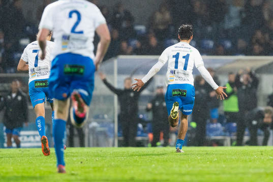 Värnamos Edvin Becirovic jublar