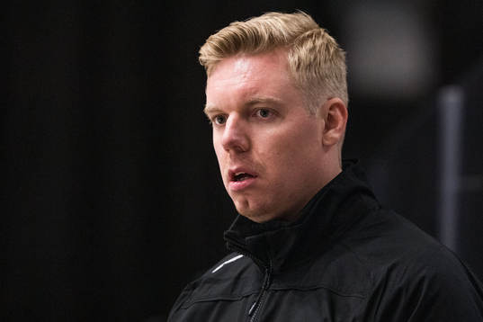 s huvudtränare Anton Blomqvist