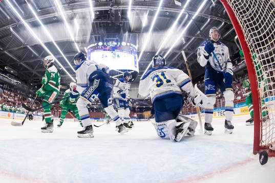 Rögles Marco Kasper  och Leksands Alexander Lundqvist och