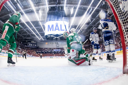 Rögles målvakt Christoffer Rifalk deppar