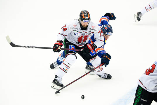 Örebros Nick Ebert och Växjös Victor Stjernborg
