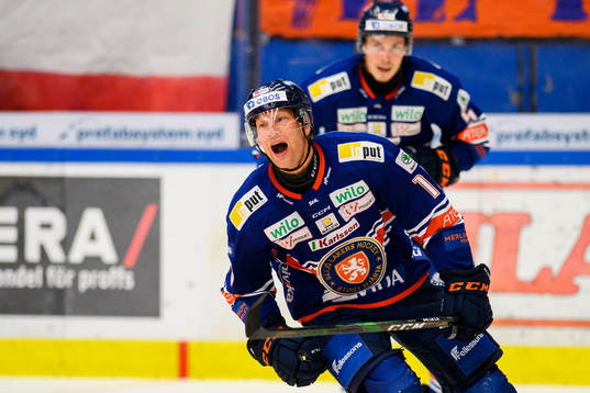 Växjös Richard Gynge jublar