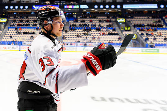 Örebros Christopher Mastomäki jublar