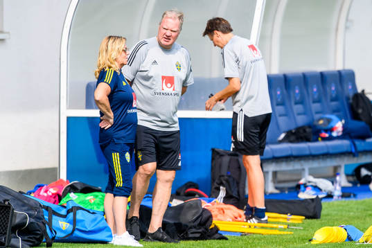Marika Domanski Lyfors, team Manager and Karl-Erik Nilsson,