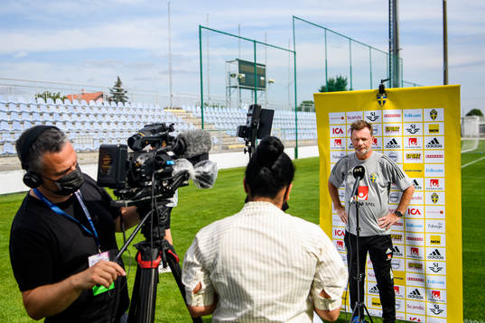 Peter Gerhardsson, head coach of the Swedish women's