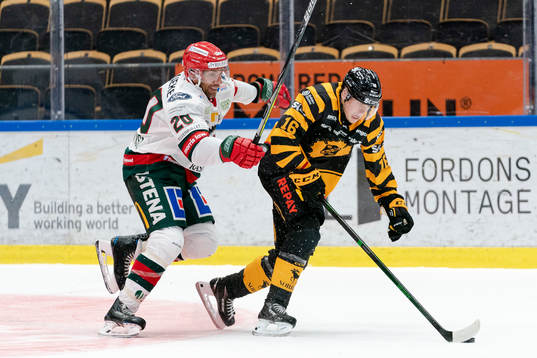Frölundas Joel Lundqvist och Skellefteås Linus Lindström