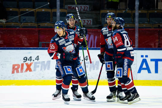 Linköpings Max Lindroth jublar