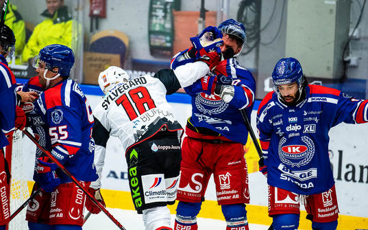 Oskarshamns Tomas Zohorna och Malmö Redhawks Marcus