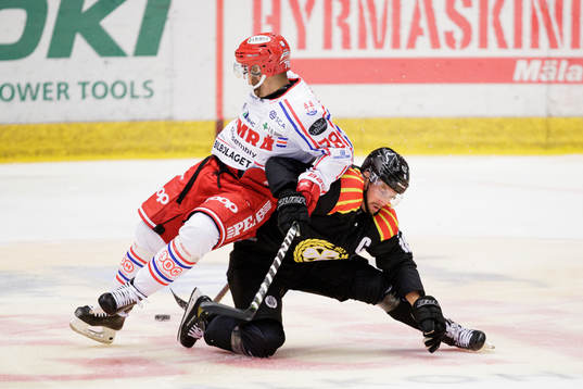 Timrås Robin Hanzl och Brynäs Anton Rödin