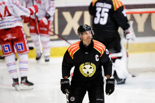 Brynäs Anton Rödin deppar