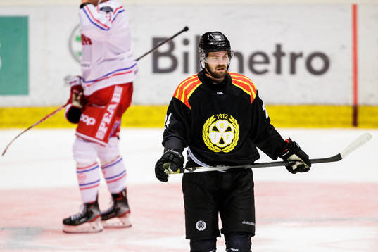 Brynäs Emil Molin deppar