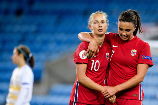 Caroline Graham Hansen and Ingrid Syrstad Engen of Norway