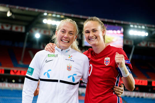 Guro Bergsvand and Caroline Graham Hansen of Norway