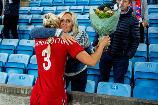 Maria Thorisdottir of Norway with her mum Kirsten Gaard