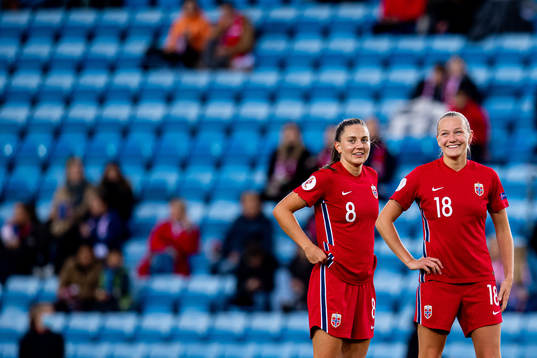 Vilde Bøe Risa and Frida Maanum of Norway
